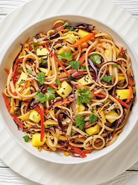 Ensalada Tailandesa de fideos con mango